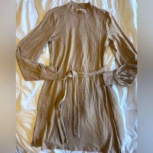 Abercrombie and fitch sweater dress in tan XS
